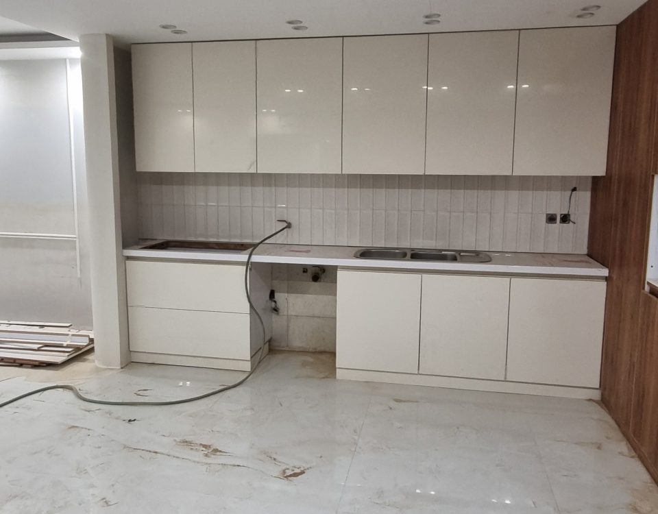 نصب کابینت آشپزخانه در پروژه میر